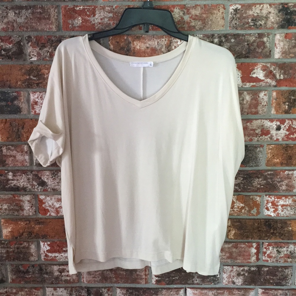Double zero V neck t shirt with rolled sleeves